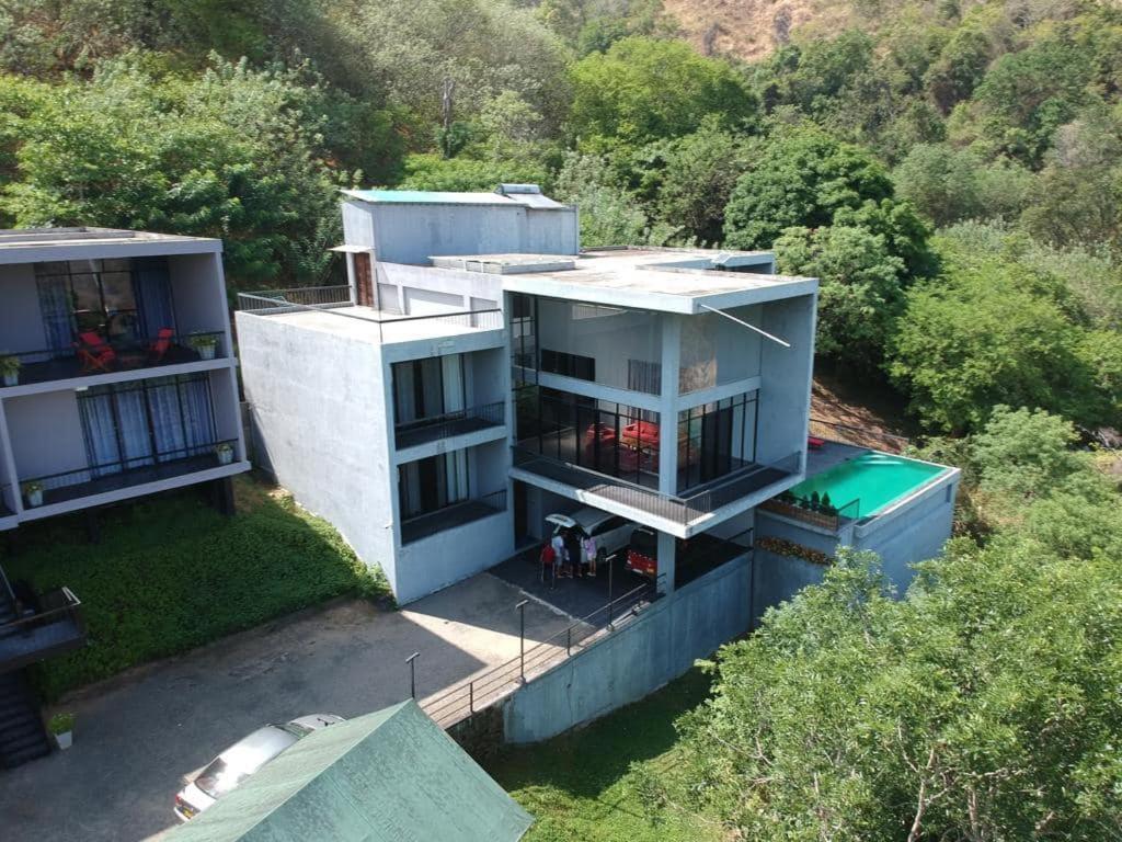 Hotel Victoria Hideout à Digana Extérieur photo